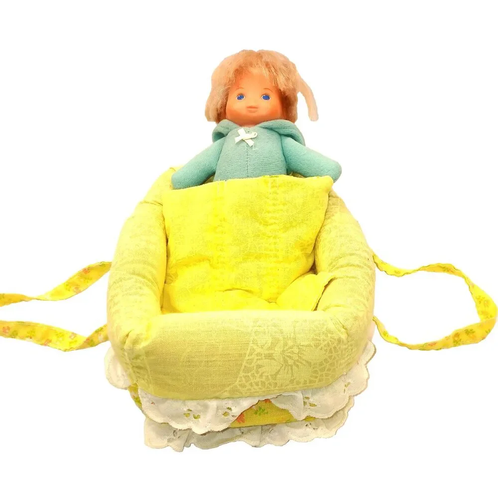 Vintage Fisher-Price Toy Bundle Up Baby #244 1979 in Crib Carrier w/ Blanket